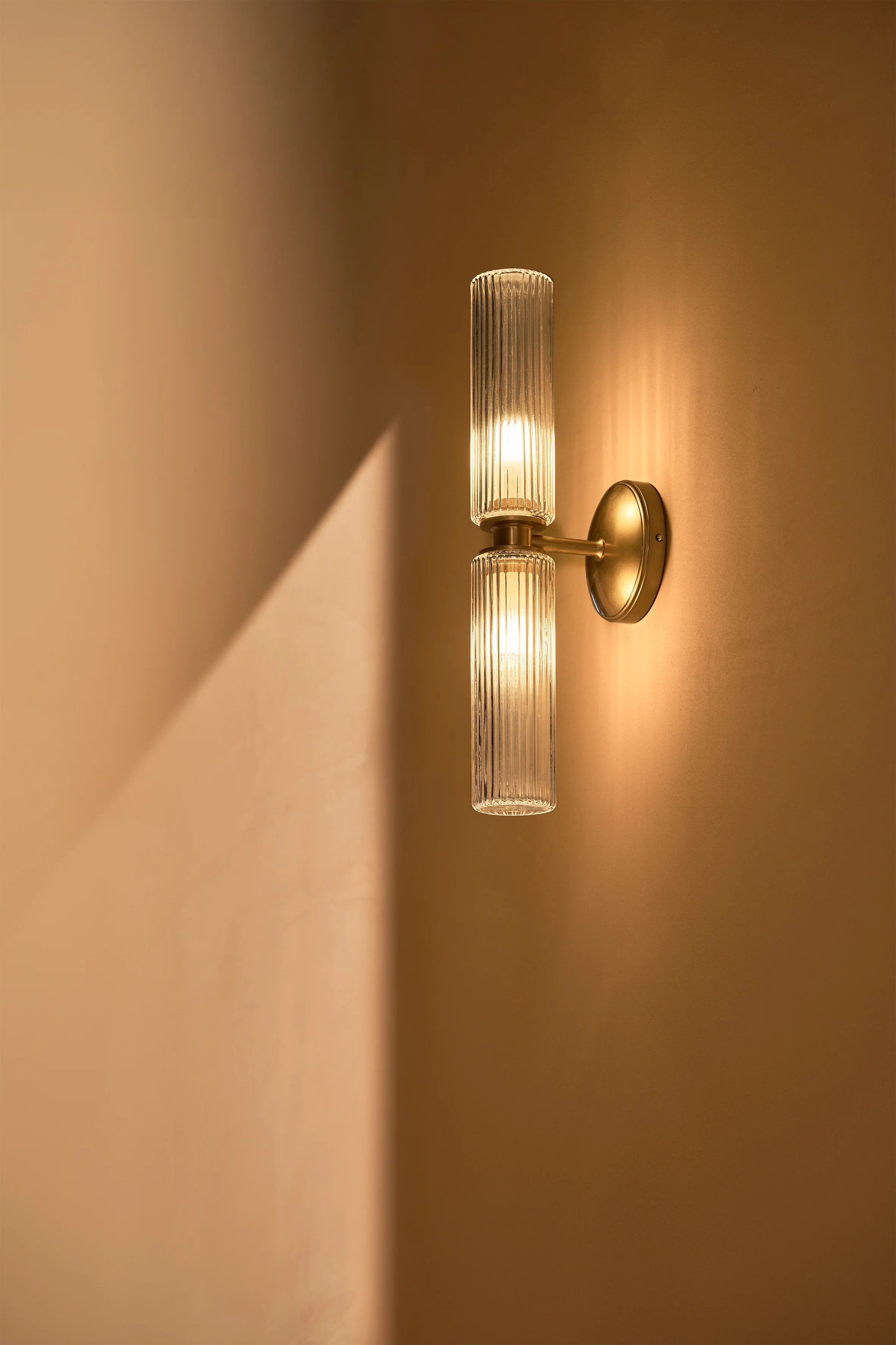 Claremont Medium Wall Light Fluted Glass - Antique Brass - Image 4