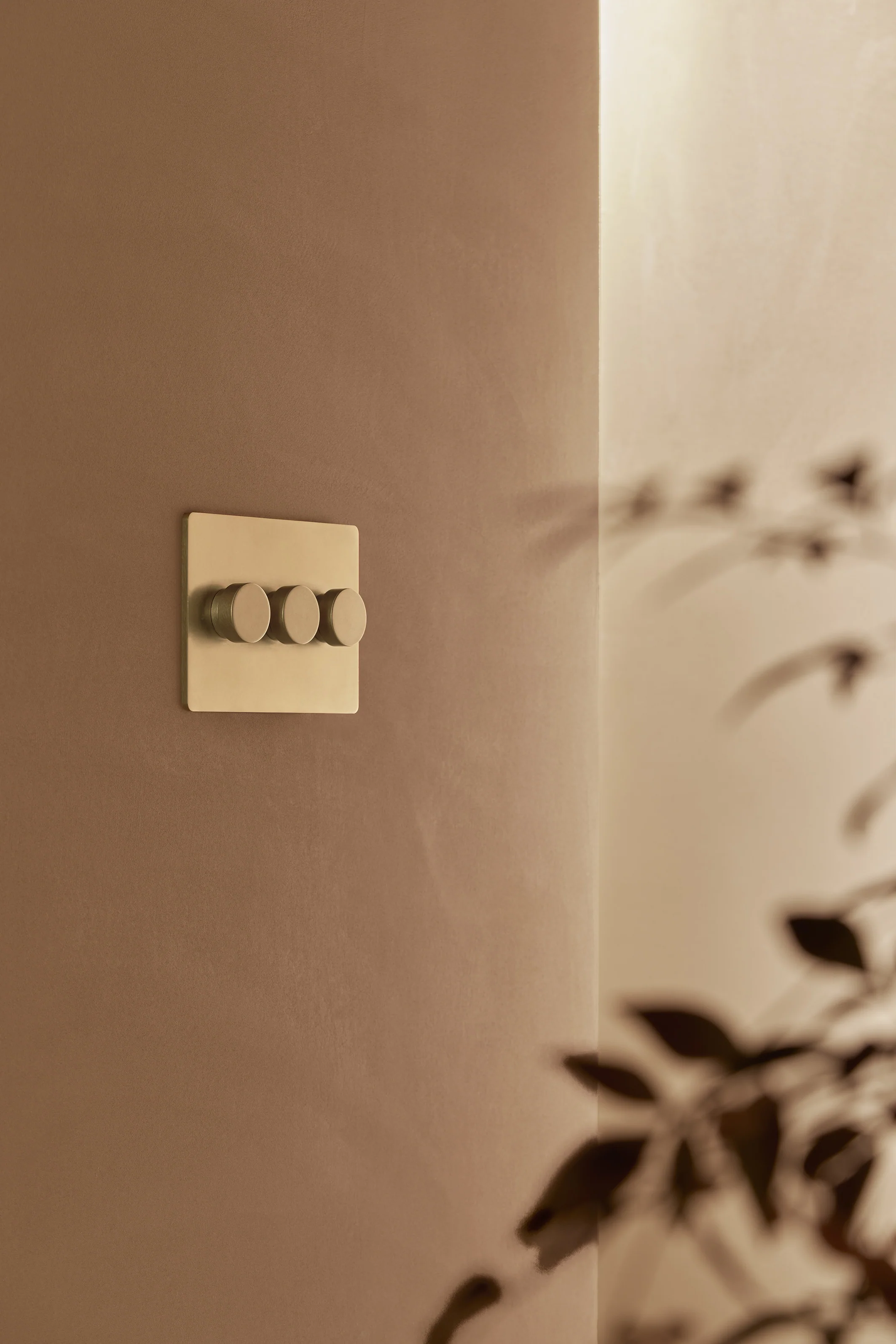 Grove 3G Dimmer Switch - Antique Brass - Image 2