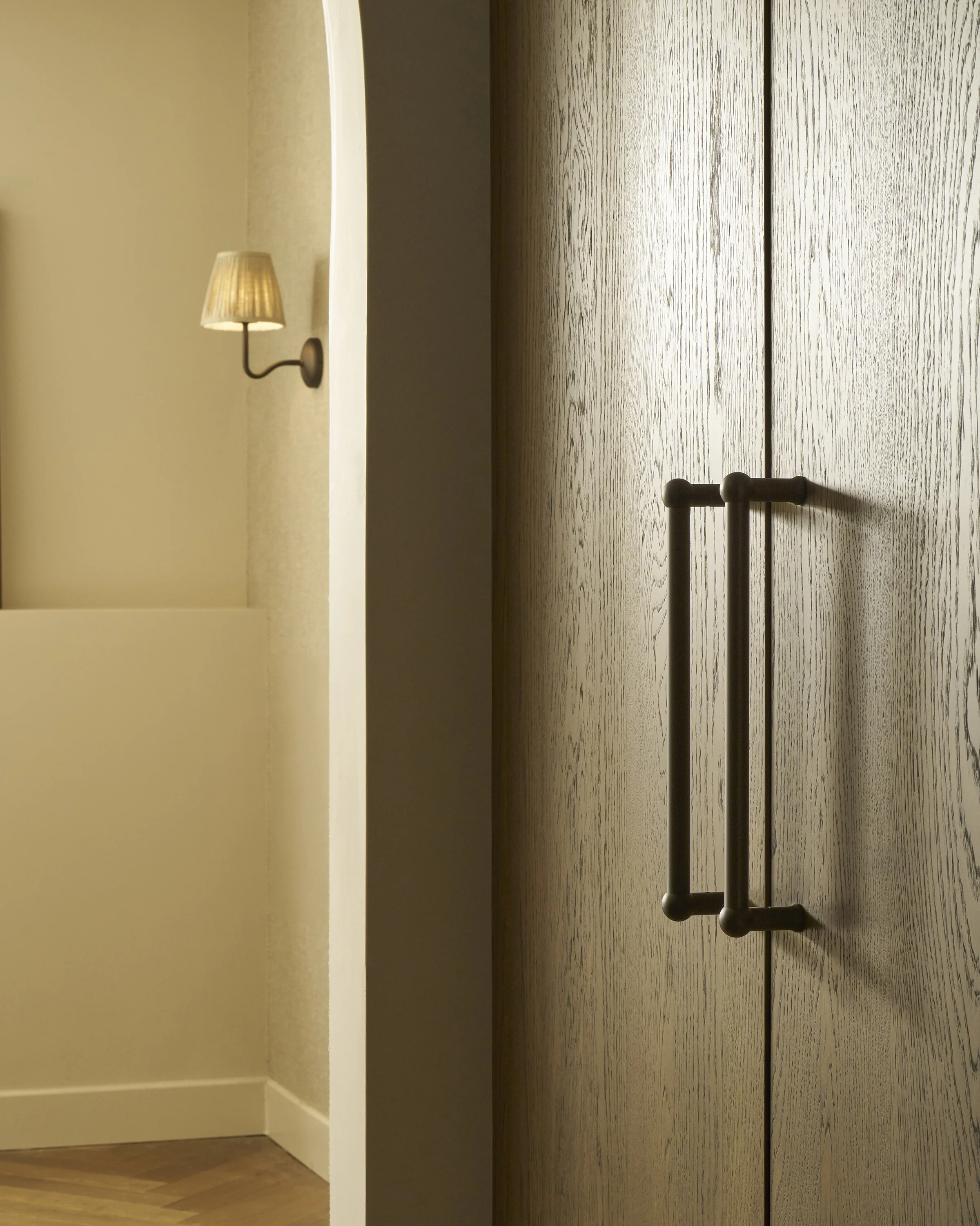 Harper Double Pull Handle Medium - Bronze - Image 6