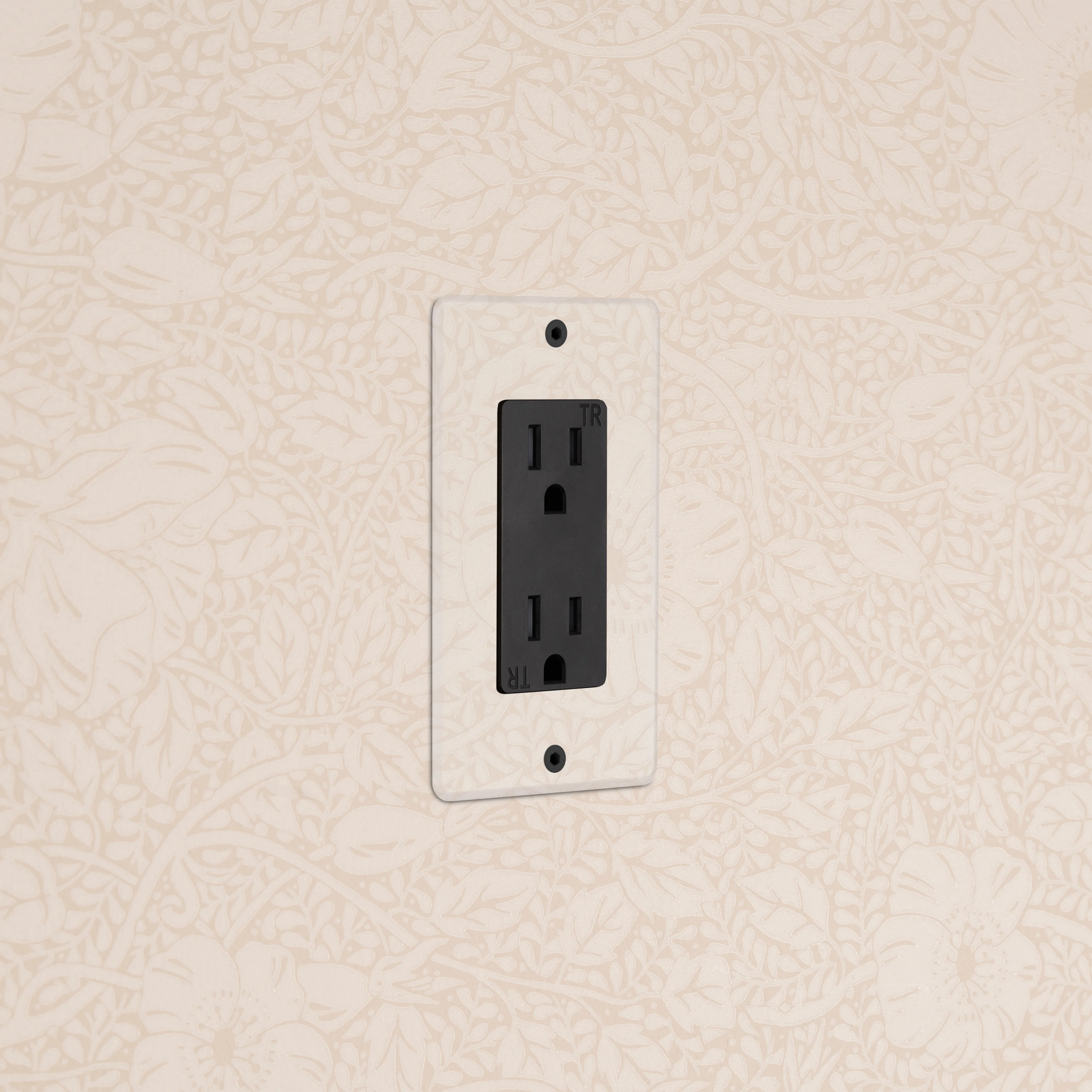 Kew 1G 15A Outlet - Clear Black