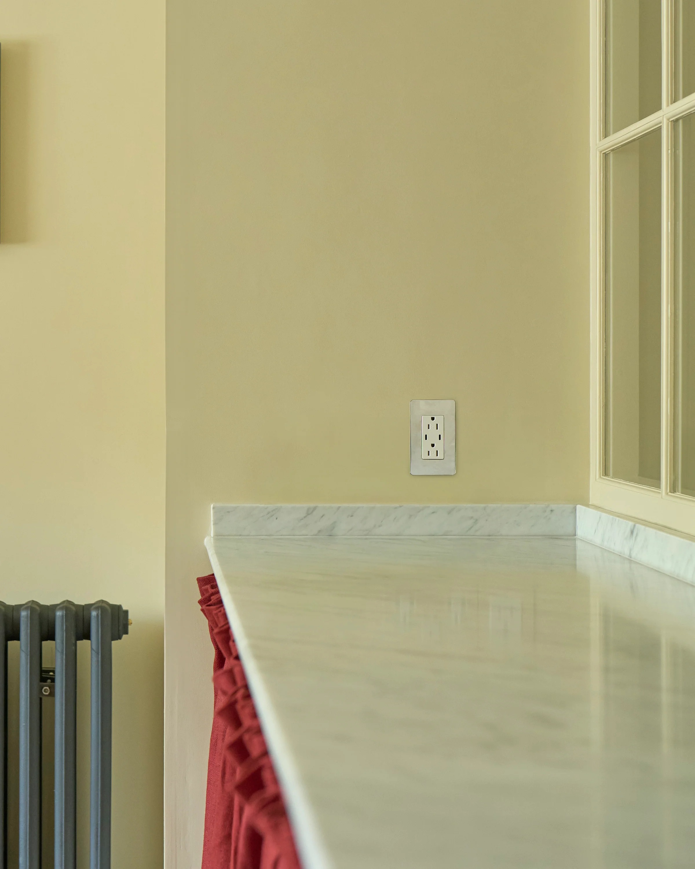 Kew 1G 15A USB Outlet - Polished Nickel White - Image 2