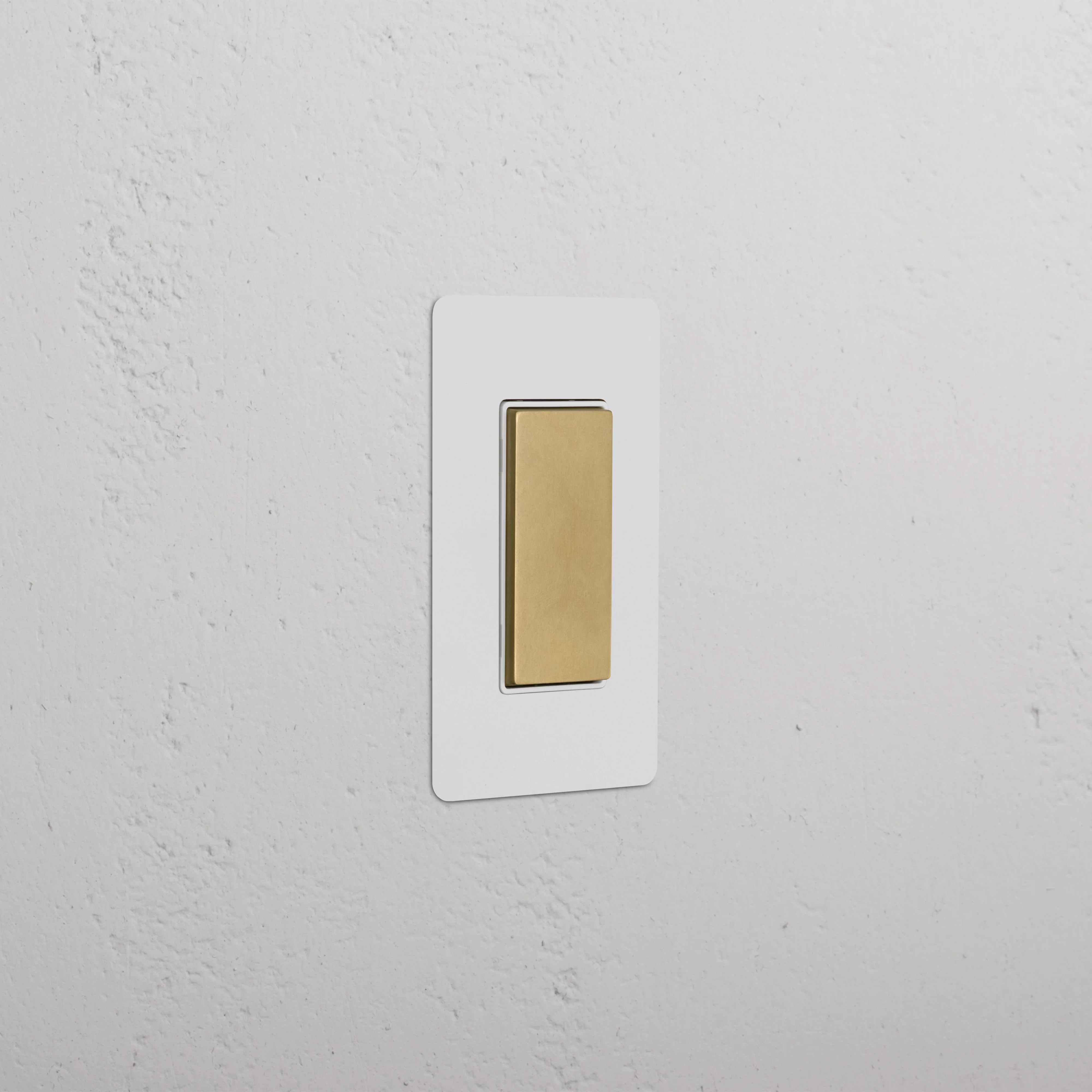Kew 1G Center Retractive Rocker Switch - Paintable Antique Brass White