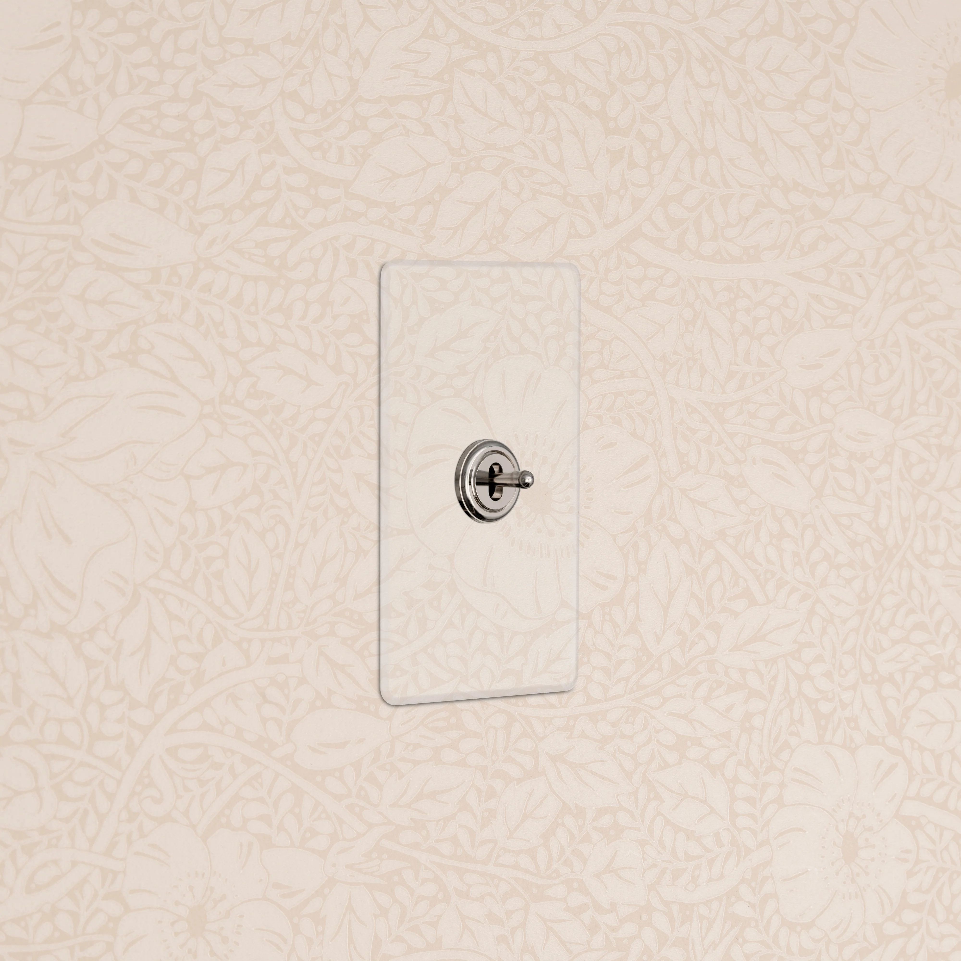 Kew 1G Center Retractive Toggle Switch - Clear Polished Nickel