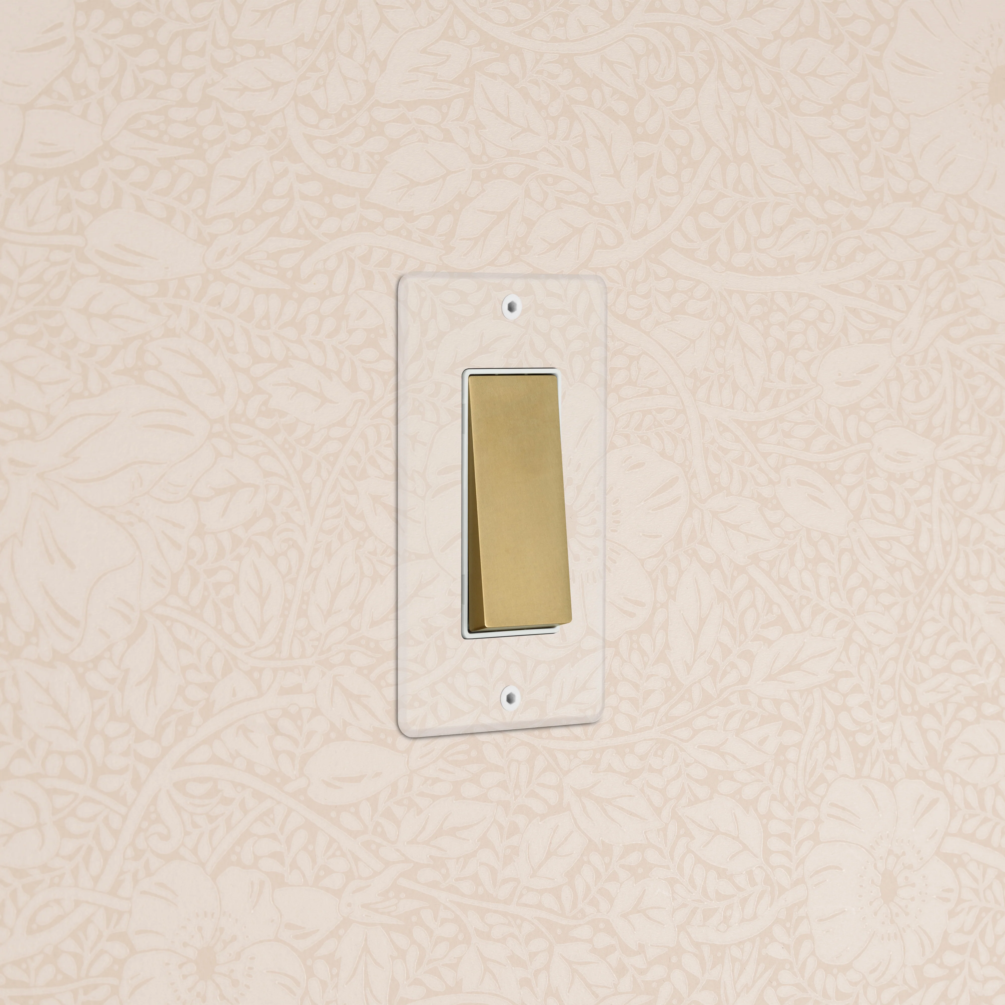 Kew 1G Four Way Rocker Switch - Clear Antique Brass White