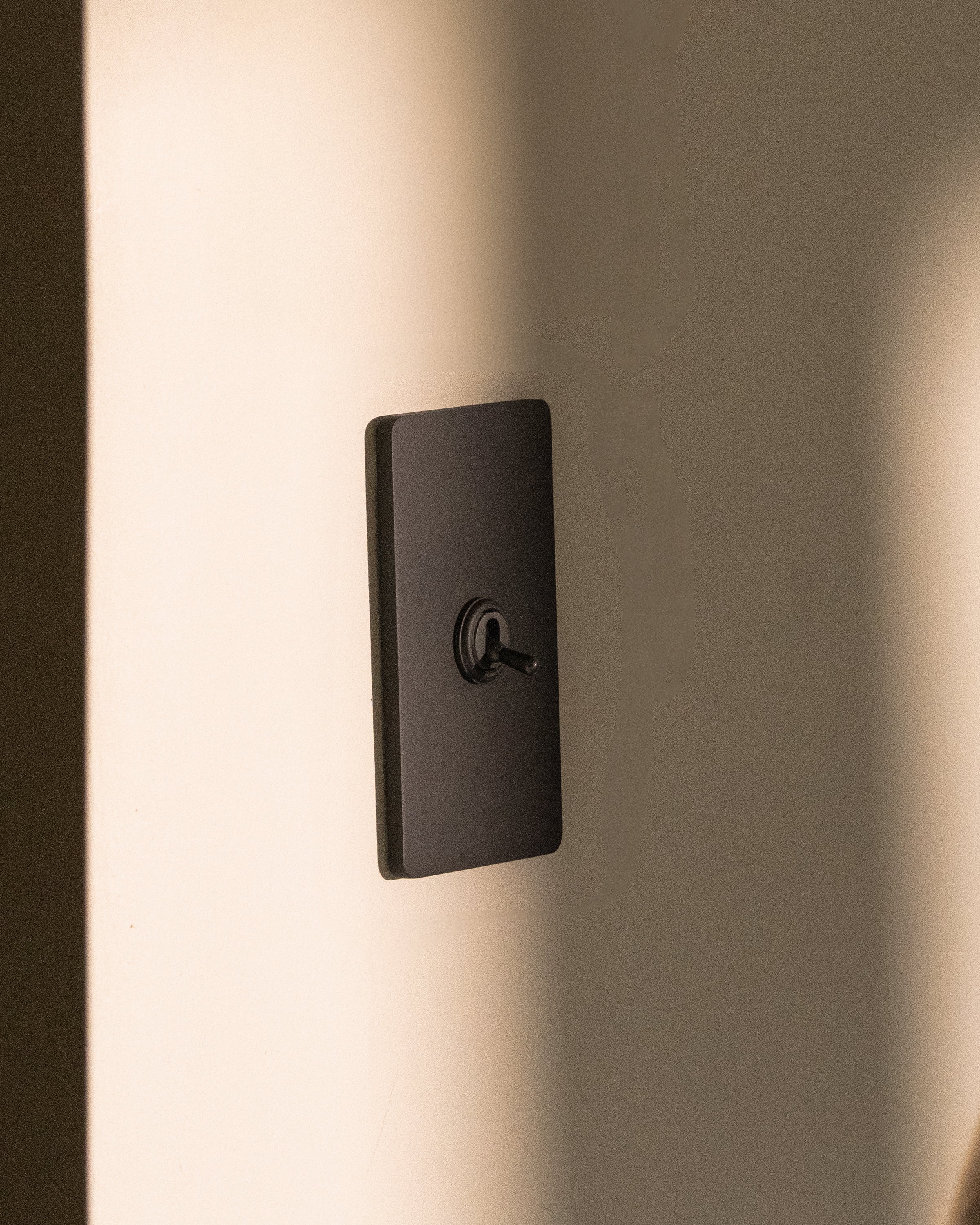 Kew 1G Smart Retractive Toggle Switch - Bronze - Image 3