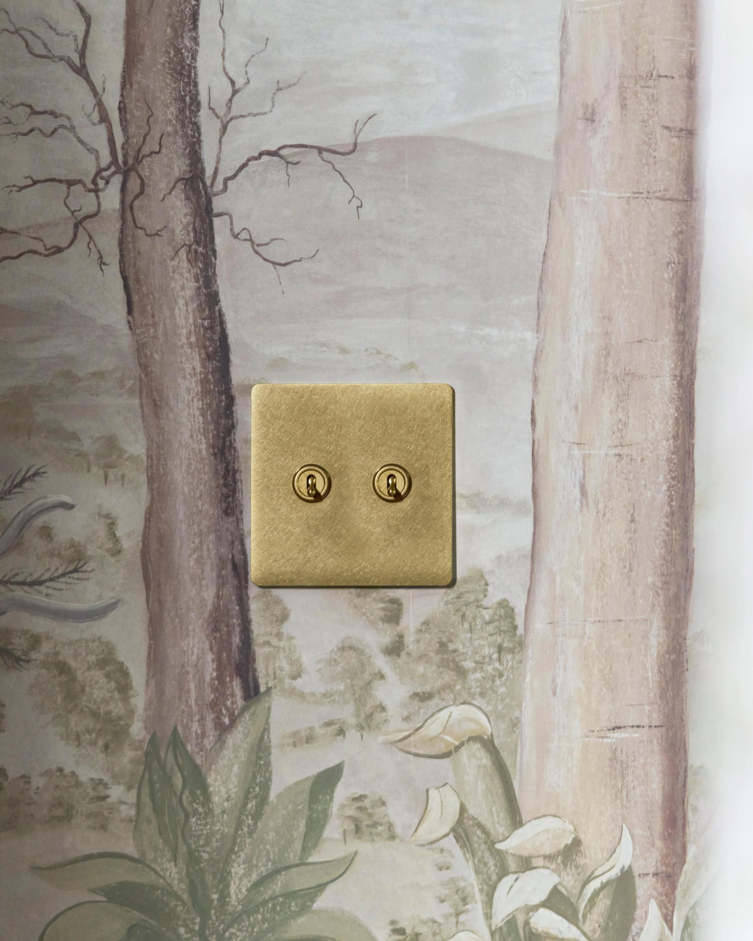Kew 2G Toggle Switch - Antique Brass - Image 8