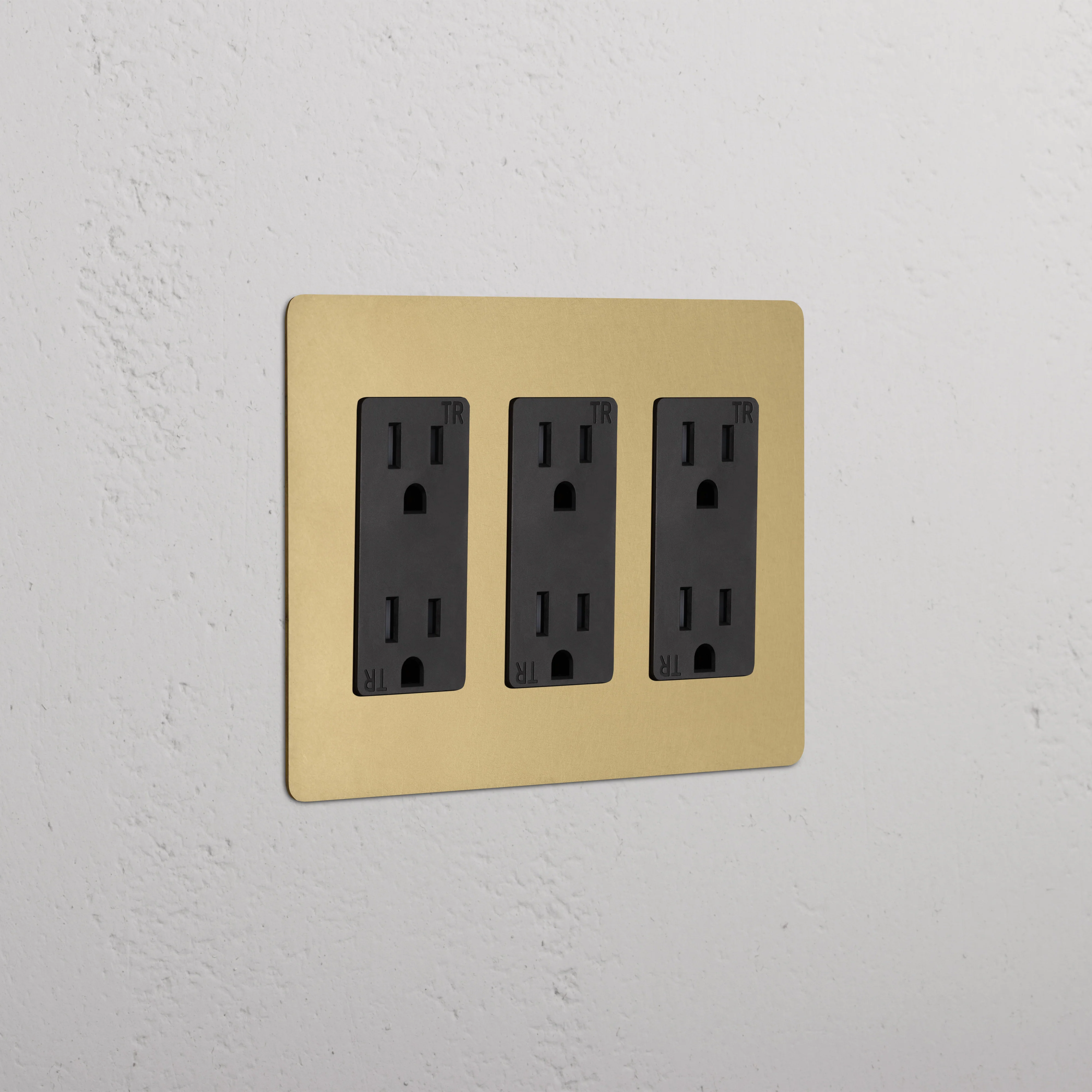 Kew 3G Outlet - Antique Brass Black