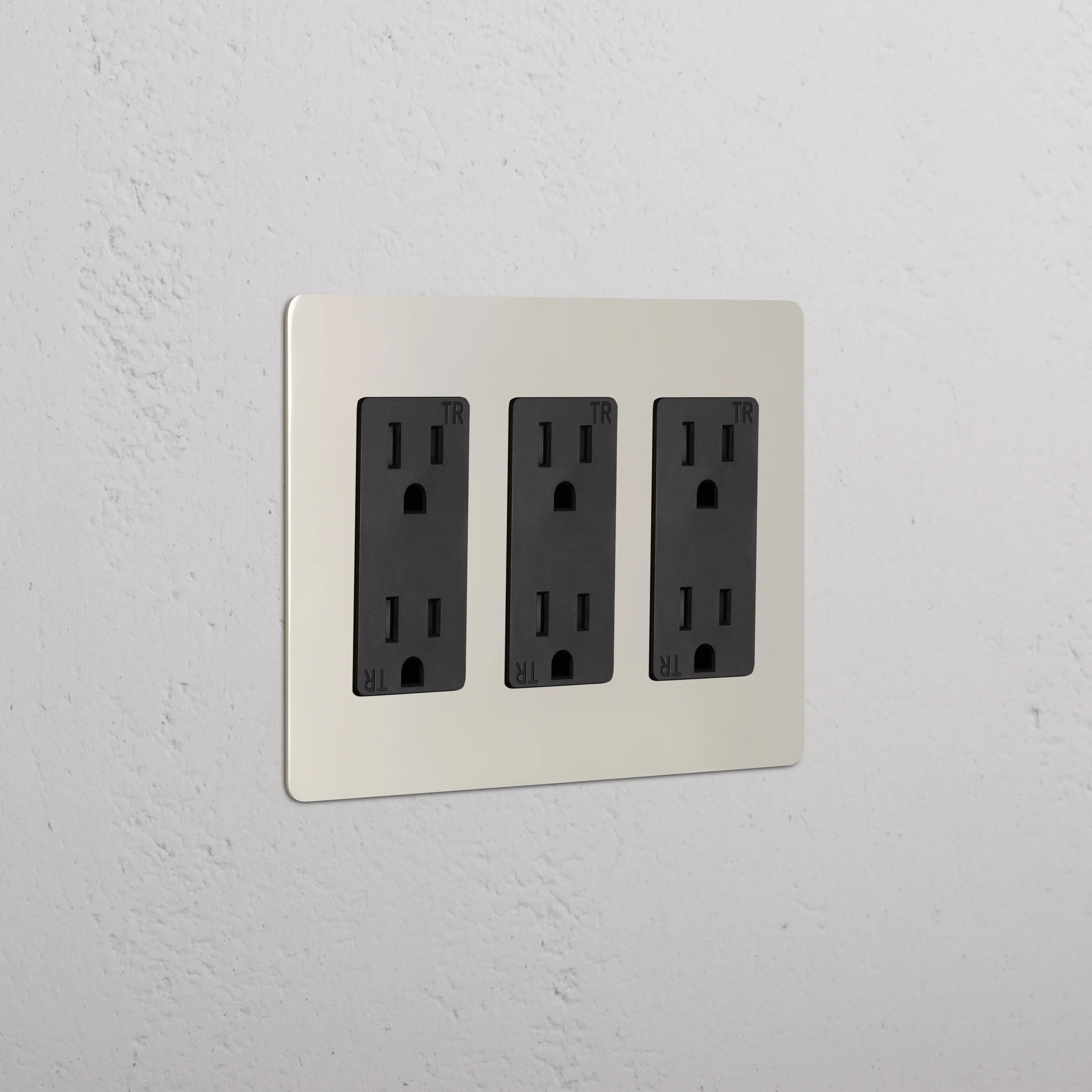 Kew 3G Outlet - Polished Nickel Black