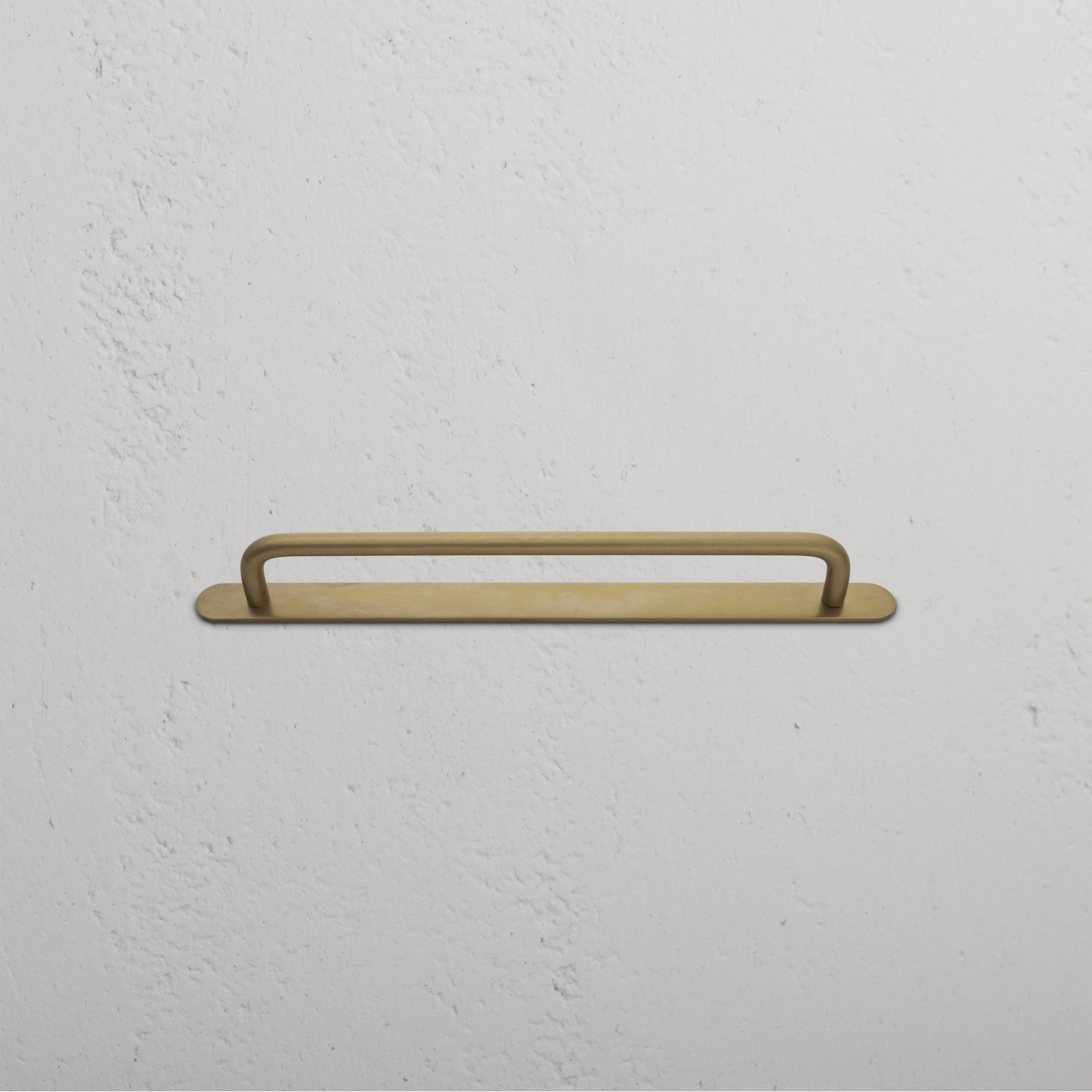 Kilburn Cabinet Handle Medium - Antique Brass