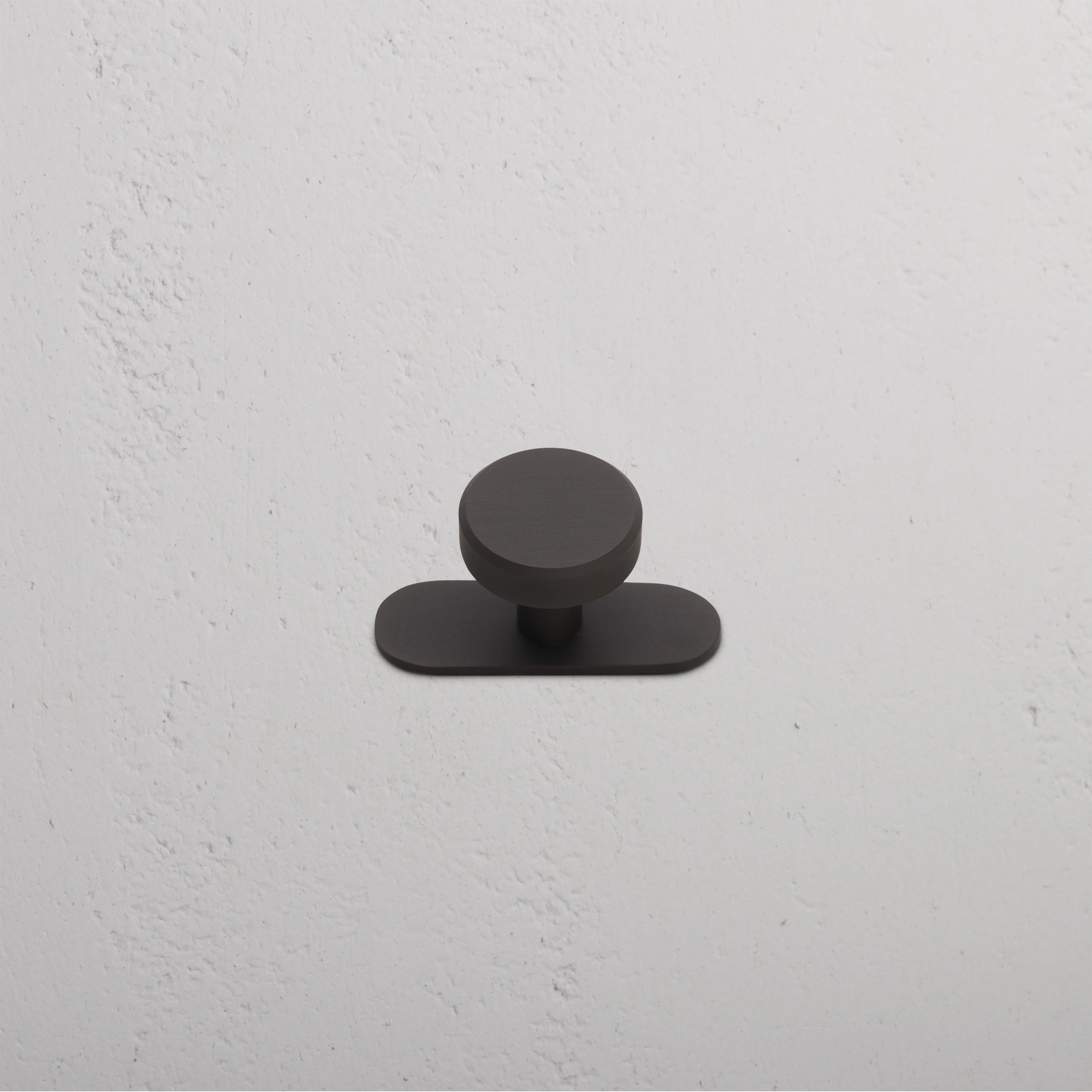 Kilburn Cabinet Knob Medium - Bronze