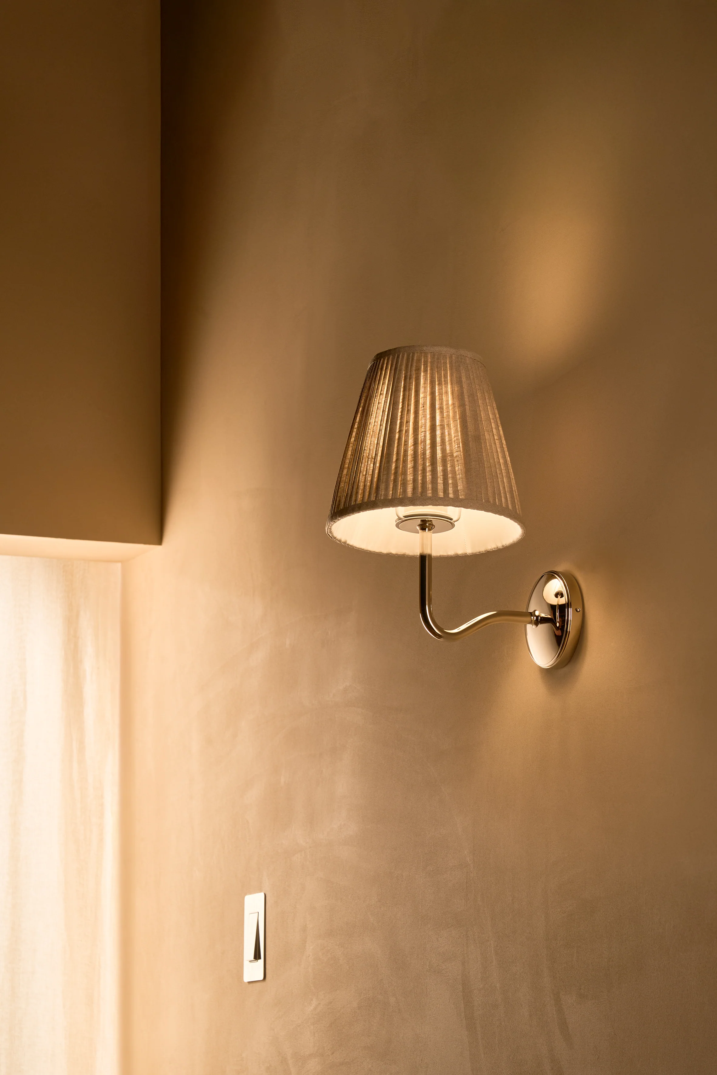 Malvern Large Wall Light Natural Beige - Polished Nickel - Image 3