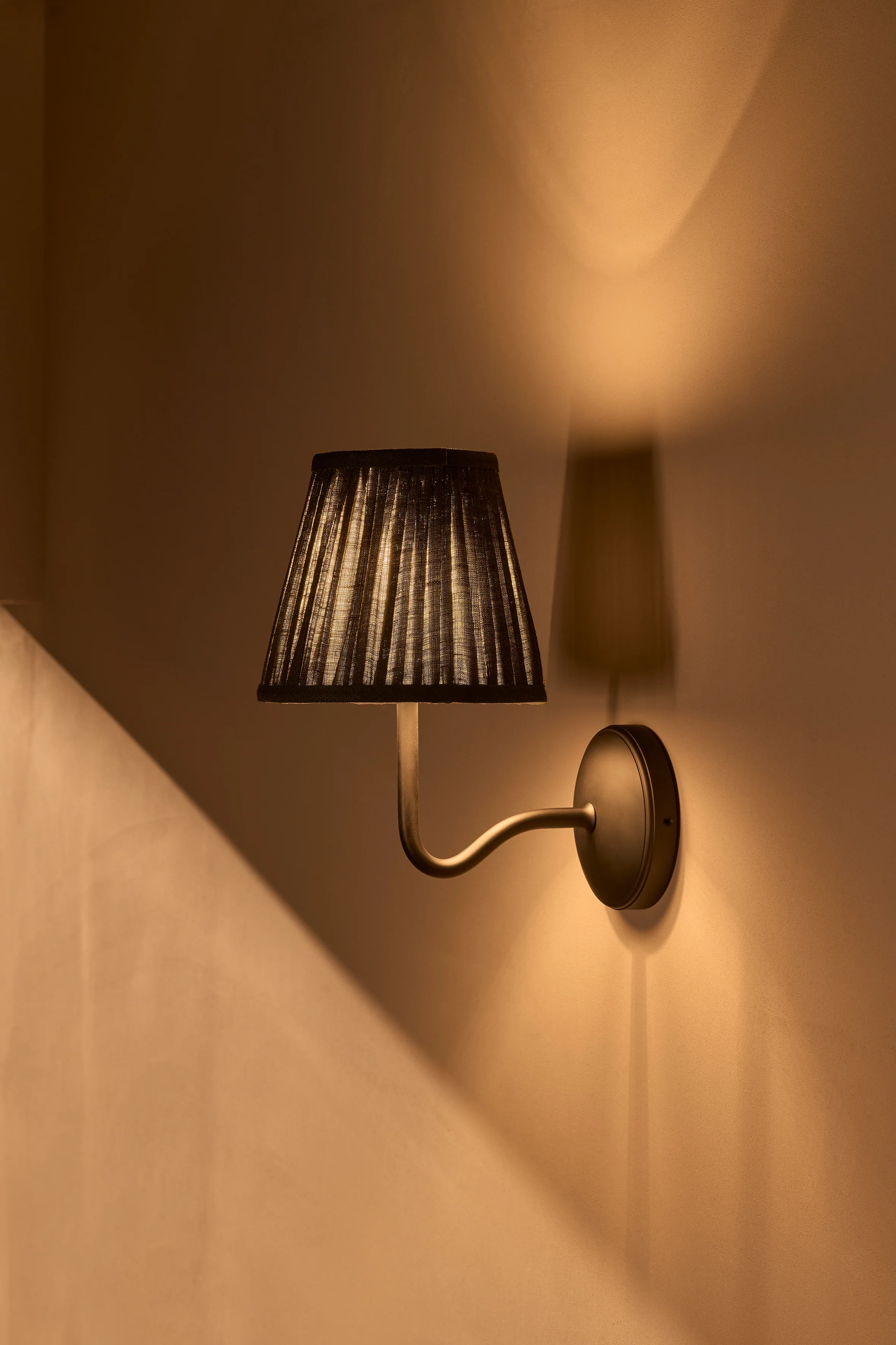 Malvern Medium Wall Light Deep Green - Bronze - Image 3