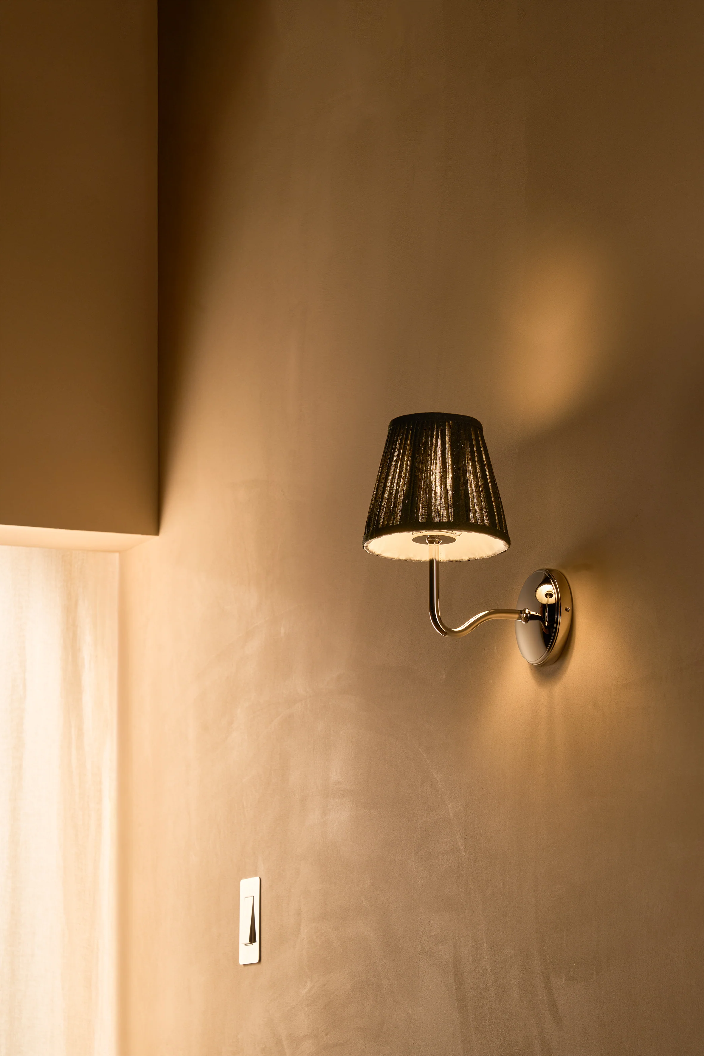 Malvern Medium Wall Light Deep Green - Polished Nickel - Image 3