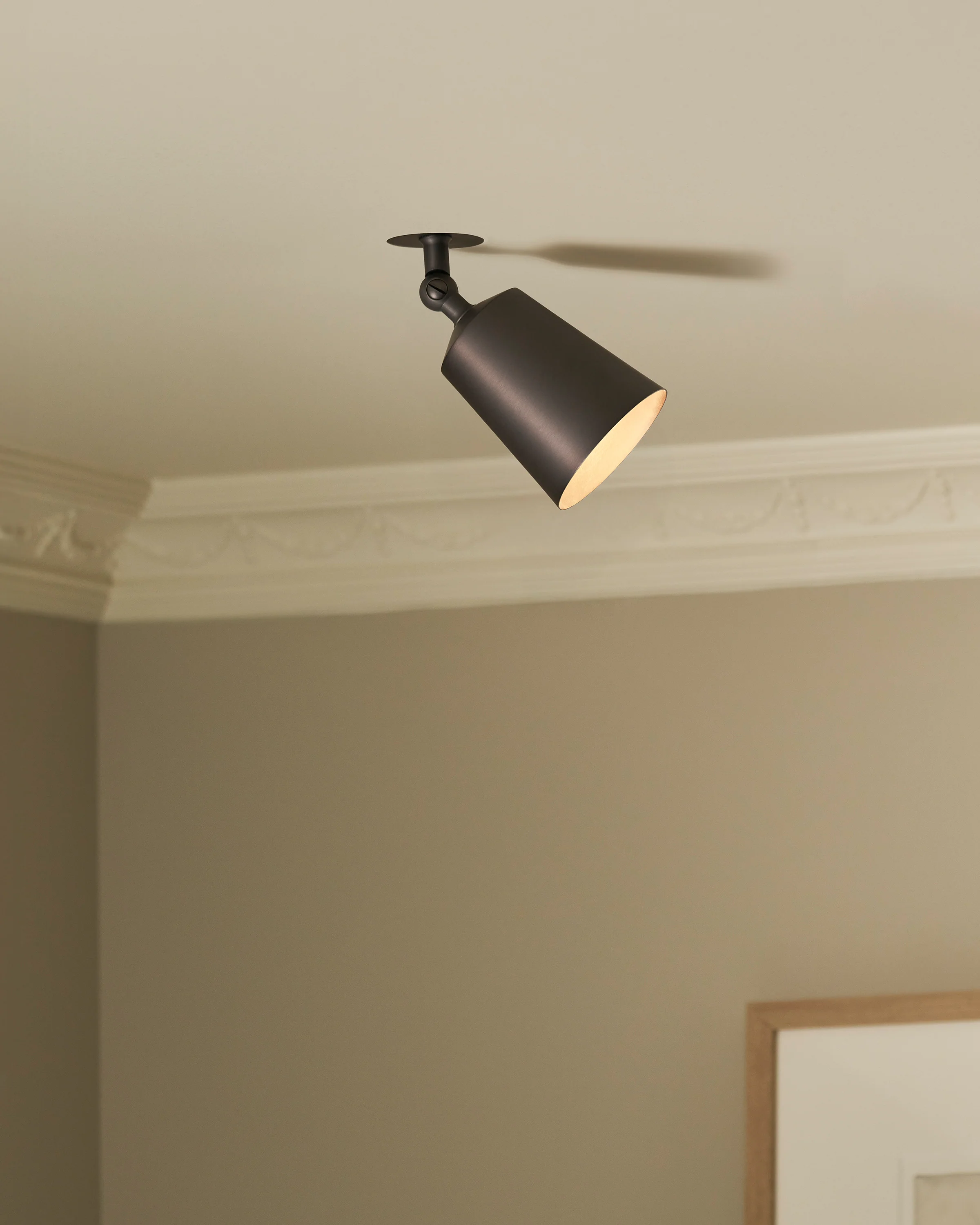 Perryn Single Large Spotlight - Bronze - Image 3